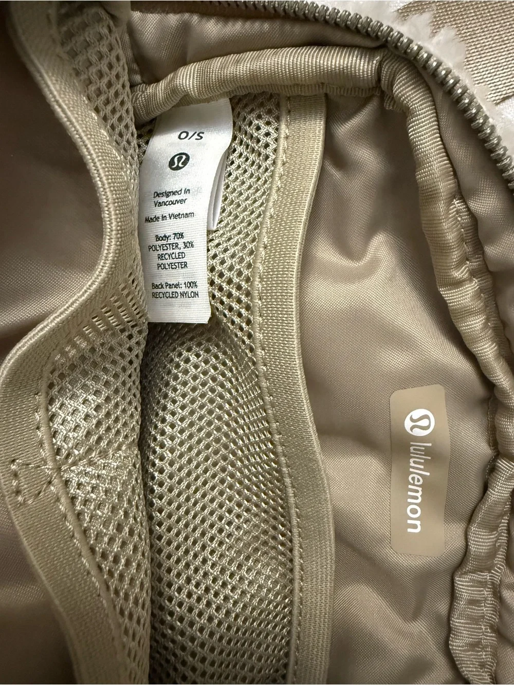 Lululemon Everywhere Belt Bag 1L